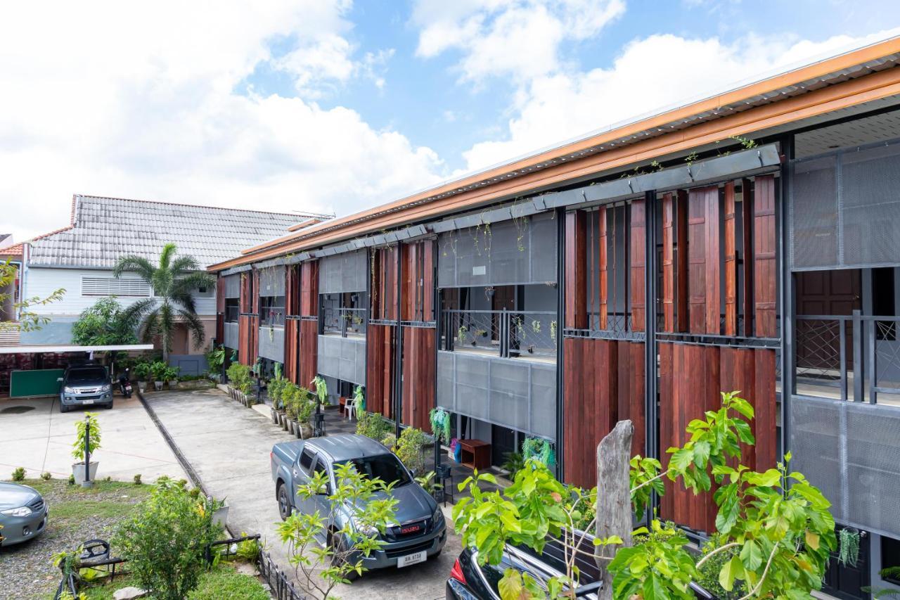 Cs Klongtoey Grand Resort Ban Yep Chaeng Esterno foto
